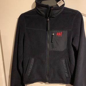 Abercrombie and Fitch boys black jacket size L NEW

Full zip jacket